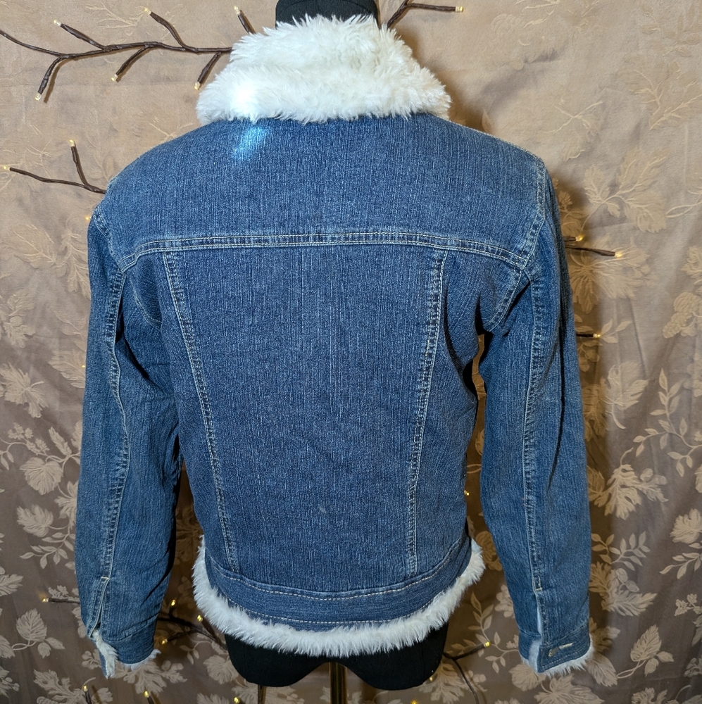 Y&F Sherpa Lined Jean Jacket, Size M, EUC! - Picture 7 of 10